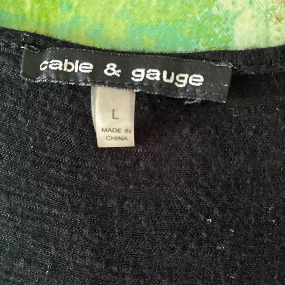 Cable & Gauge Black Textured Knit Top Size M - Picture 2 of 7